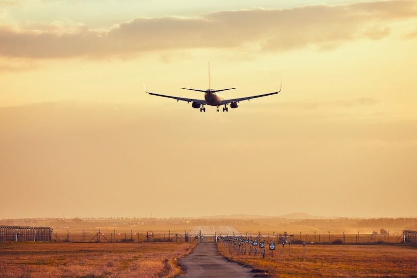 Aeroplane coming into land